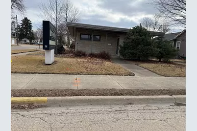 341 W Walnut Street, Oglesby, IL 61348 - Photo 2