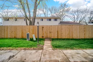 2022 Duxbury Ct, Streamwood, IL 60107 - Photo 30
