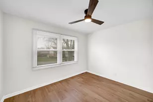 2022 Duxbury Ct, Streamwood, IL 60107 - Photo 16