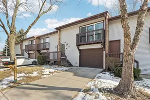 336 Ozark Dr, Bolingbrook, IL 60440 - Photo 2