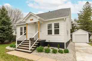 1530 Chartres St, Lasalle, IL 61301 - Photo 2