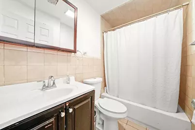 142 W Swann Street, Chicago, IL 60609 - Photo 8