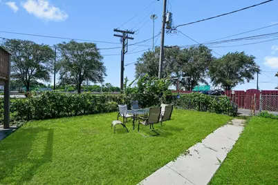 142 W Swann Street, Chicago, IL 60609 - Photo 26