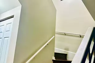 225 Port Royal Cir, Aurora, IL 60504 - Photo 6