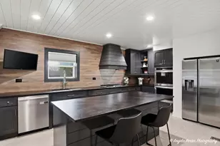 2041 North Ave, Waukegan, IL 60087 - Photo 10