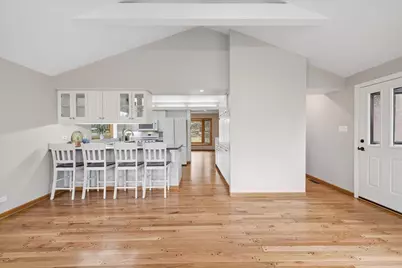 220 N Shannon Drive, Woodstock, IL 60098 - Photo 10