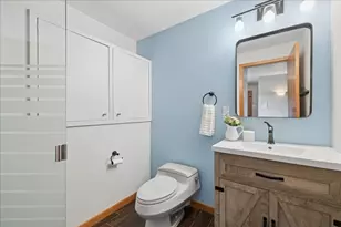 220 N Shannon Dr, Woodstock, IL 60098 - Photo 18