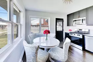 9011 N Grace Ave, Niles, IL 60714 - Photo 6