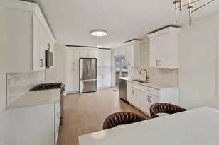 212 S River Rd, Naperville, IL 60540 - Photo 6