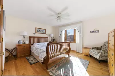 912 Stonebridge Way, Woodridge, IL 60517 - Photo 18