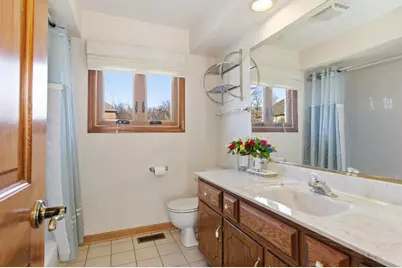 912 Stonebridge Way, Woodridge, IL 60517 - Photo 20