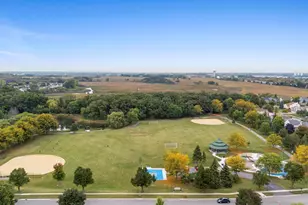 1300 Kettering Rd, Mundelein, IL 60060 - Photo 18