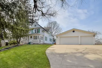 55 N Madison Street, Oswego, IL 60543 - Photo 2