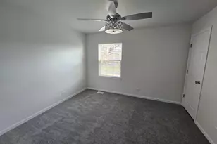 2675 Tiffany St, Aurora, IL 60503 - Photo 12