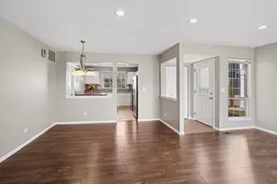 1917 Windsong Dr, Schaumburg, IL 60194 - Photo 4