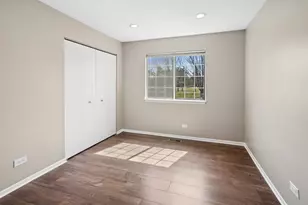 1917 Windsong Dr, Schaumburg, IL 60194 - Photo 8