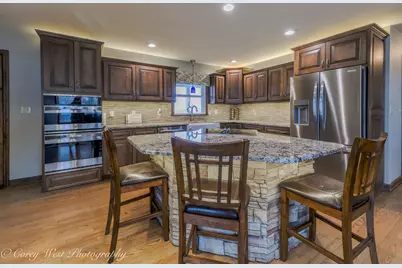 411 Meadow Lane, Hinckley, IL 60520 - Photo 10