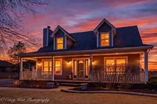 411 Meadow Ln, Hinckley, IL 60520 - Photo 2