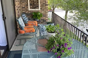 11103 S St Louis Ave, Chicago, IL 60655 - Photo 8