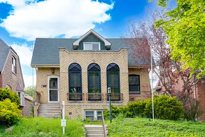 7047 N 26th Parkway, Berwyn, IL 60402 - Photo 1