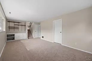 1000 Darlington Ln, Crystal Lake, IL 60014 - Photo 8