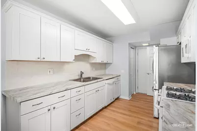 208 Maple Street #C, Sugar Grove, IL 60554 - Photo 6