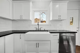 1S141 Eliot Ln, Villa Park, IL 60181 - Photo 6