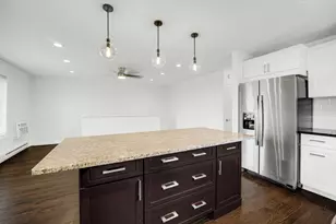 1S141 Eliot Ln, Villa Park, IL 60181 - Photo 8