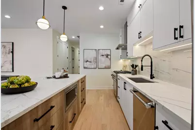 1304 W Winona Street #2, Chicago, IL 60640 - Photo 12