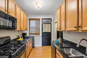240 S Maple Ave, Oak Park, IL 60302 - Photo 10