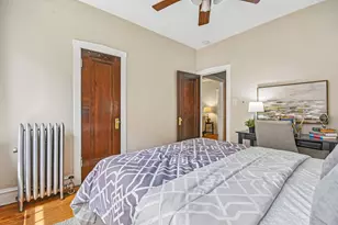 240 S Maple Ave, Oak Park, IL 60302 - Photo 14