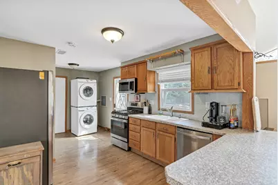 3410 Woodland Circle, Island Lake, IL 60042 - Photo 10