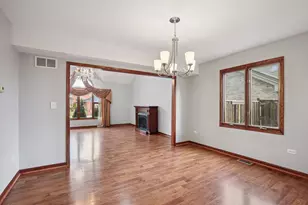 9024 Witham Ln, Woodridge, IL 60517 - Photo 8