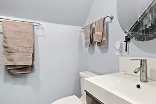 3648 W George St, Chicago, IL 60618 - Photo 14