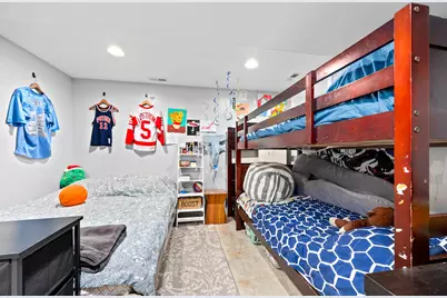 3648 W George Street, Chicago, IL 60618 - Photo 18