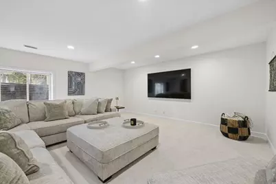 8690 Shade Tree Circle, Lakewood, IL 60014 - Photo 38