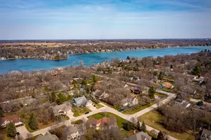 8690 Shade Tree Cir, Lakewood, IL 60014 - Photo 46