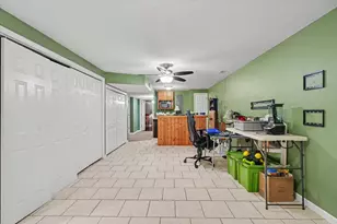 401 Crestview Dr, Monticello, IL 61856 - Photo 28