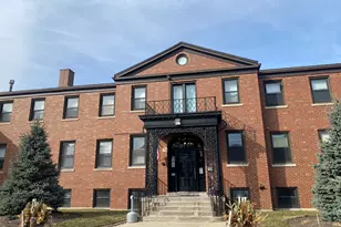 9375 Landings Ln, Des Plaines, IL 60016 - Photo 22