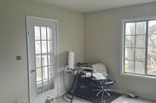 1721 Chesapeake Ln, Schaumburg, IL 60193 - Photo 10