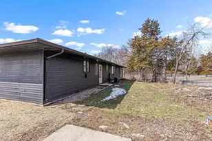 7010 Prairie Hill Rd, South Beloit, IL 61080 - Photo 20