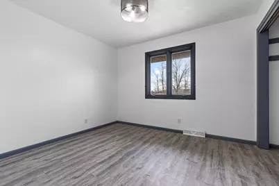 7010 Prairie Hill Road, South Beloit, IL 61080 - Photo 10