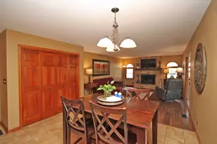 4 Shenandoah Ln, Hawthorn Woods, IL 60047 - Photo 16