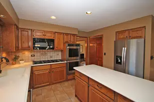 4 Shenandoah Ln, Hawthorn Woods, IL 60047 - Photo 12