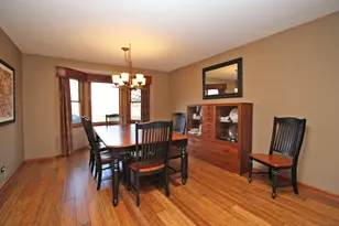 4 Shenandoah Ln, Hawthorn Woods, IL 60047 - Photo 10