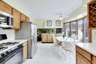 3108 Mary Kay Ln, Glenview, IL 60026 - Photo 12