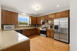 2915 Kelly Dr, Elgin, IL 60124 - Photo 12