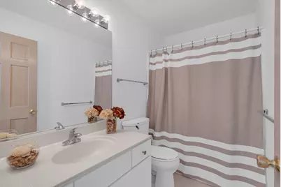 377 Locksley Drive, Streamwood, IL 60107 - Photo 16