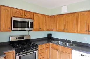 7425 Nantucket Cove, Hanover Park, IL 60133 - Photo 12