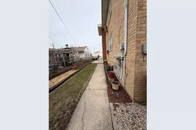 [Address not provided], Des Plaines, IL 60018 - Photo 16